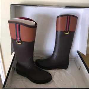 Knee high rain boots. Women 8m